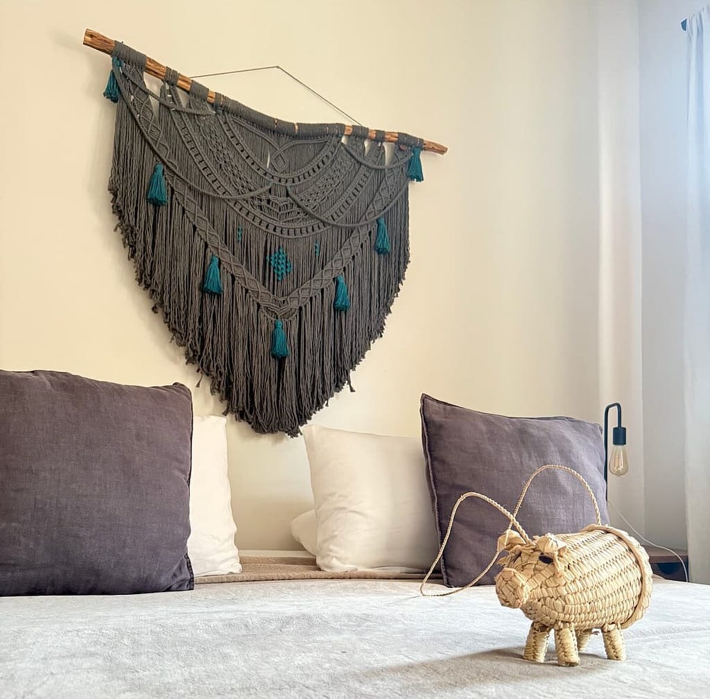 Pal Gallo junior suite bed with souvenir