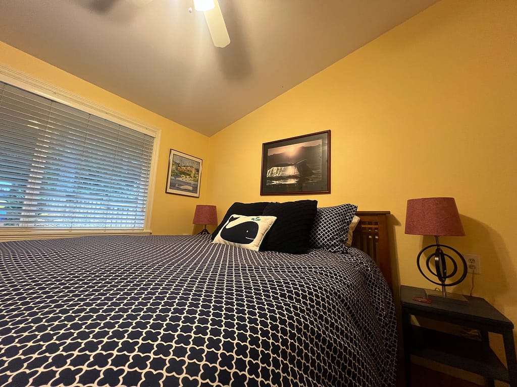 Gray Whale Cove MCA 935 Manzanita Oregon Coast Queen bedroom