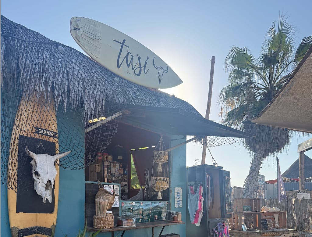 tasi juice bar los cerritos beach baja sur