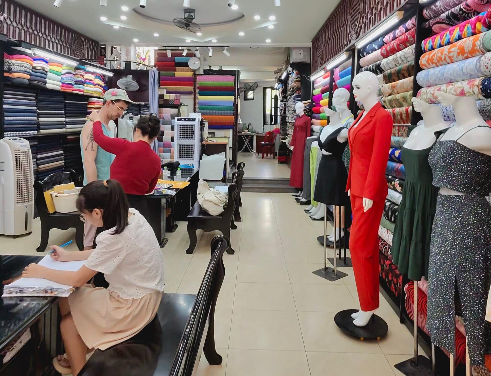 HOI AN VIETNAM NHAT SILK FITTING