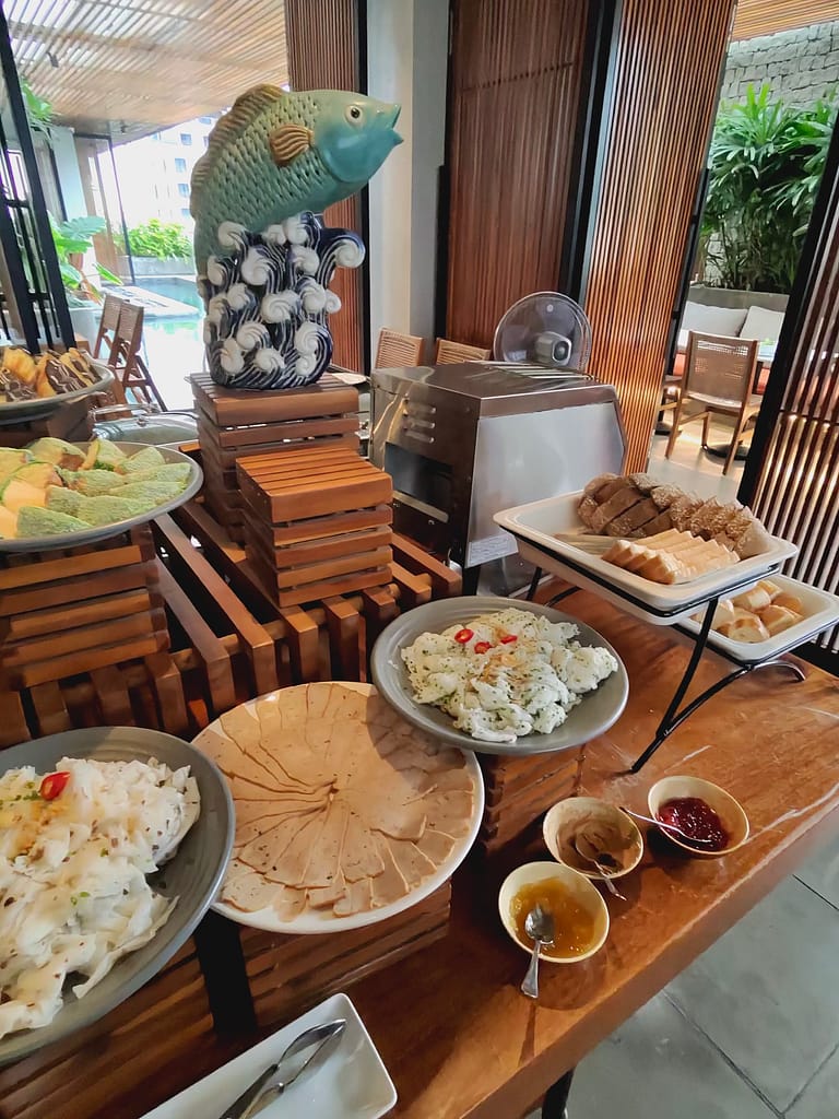 Le Mint Hotel Breakfast Buffet