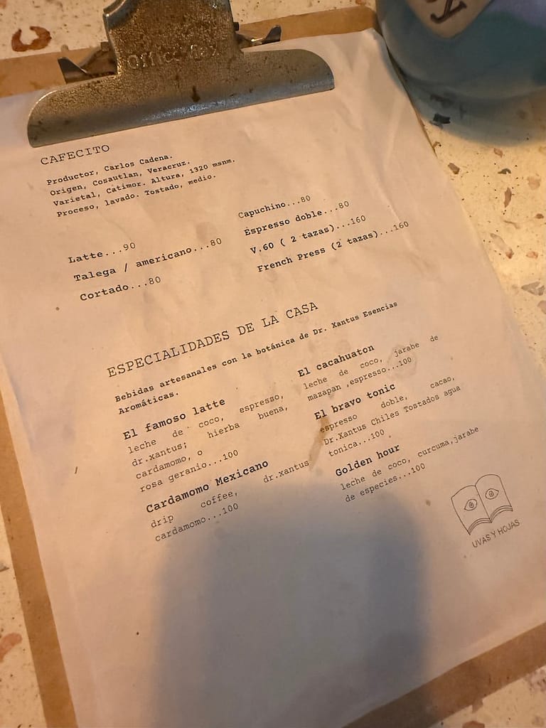 uvas u hojas cafe inside So Far So Good Hotel El pescadero baja sur