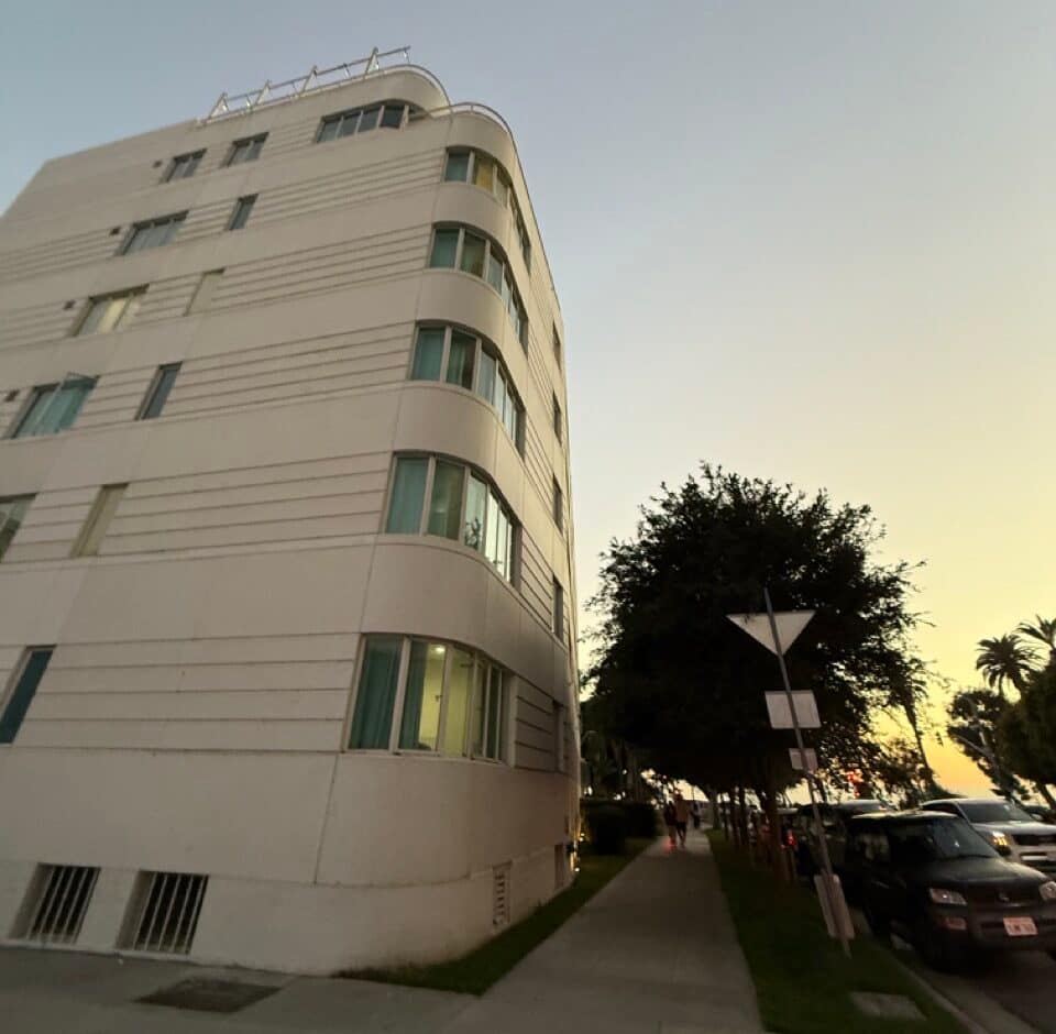 The Eden Hotel Santa Monica Los angeles california pet friendly dog friendly